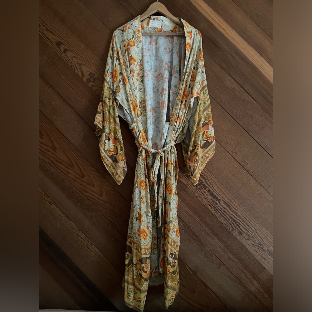 SPELL AND THE GYPSY x Free People Seashell Robe Kimono M/L - Picture 4 of 13